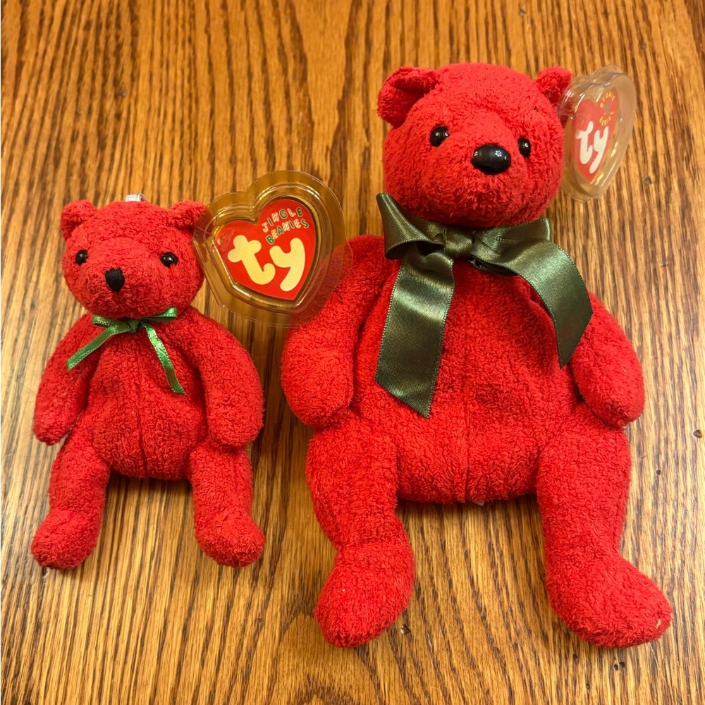 Ty Beanie Babies Mistletoe Christmas Red with Green Bows Teddy Bears